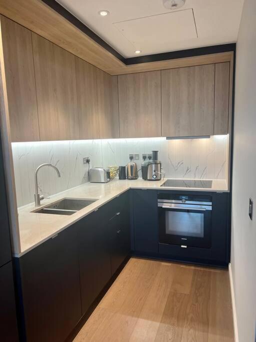 New Central 1Br Wstunning View, 5 Min Vauxhall St London Exterior photo